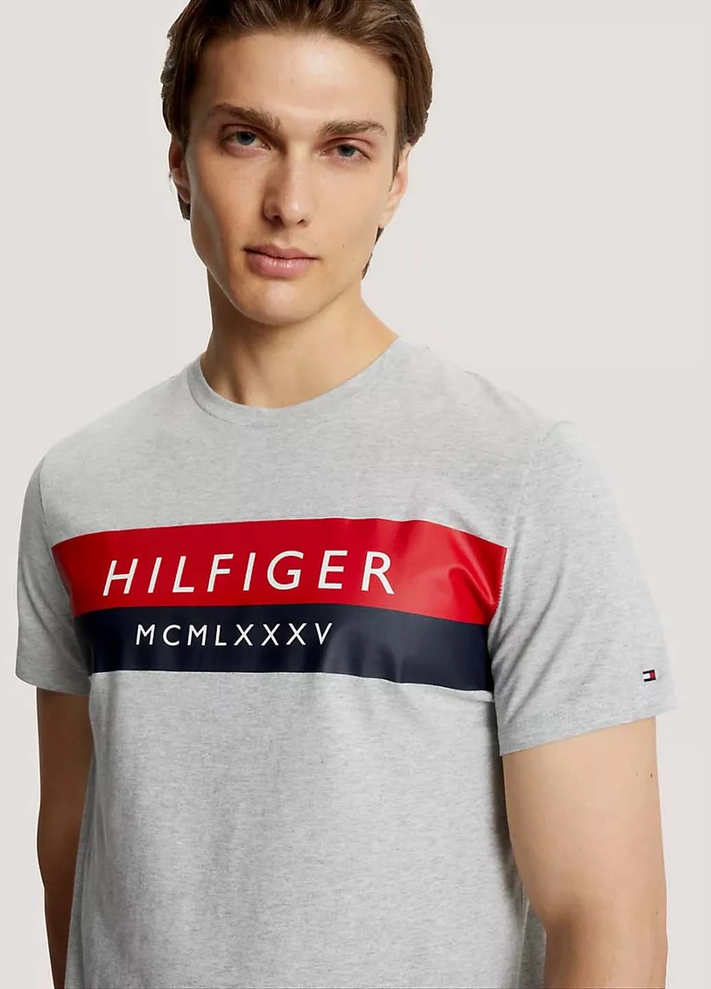 Серая футболка Tommy Hilfiger