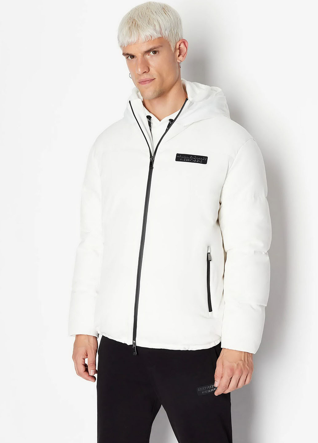 Біла зимня куртка Armani Exchange