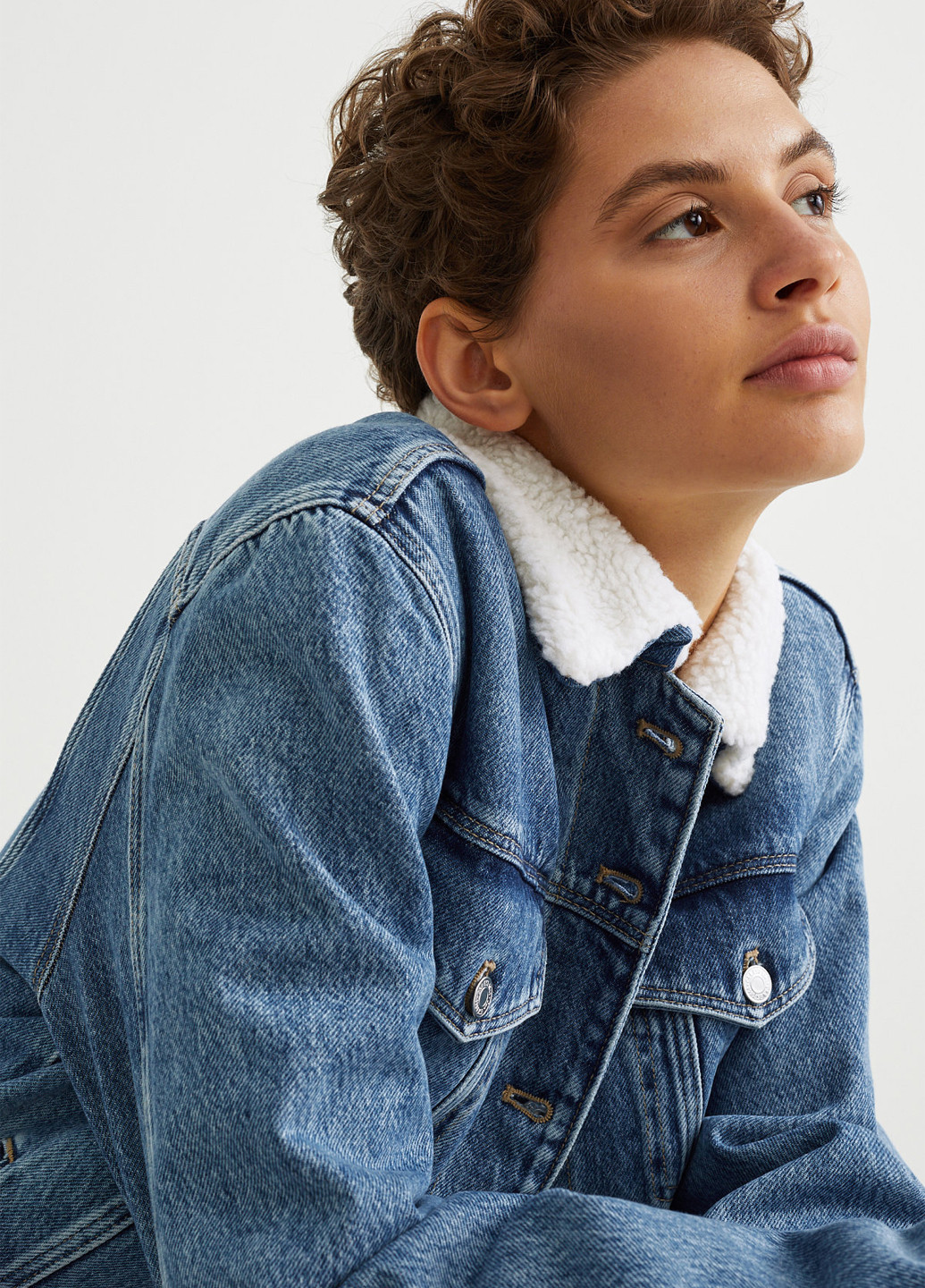 Синяя демисезонная куртка C&A