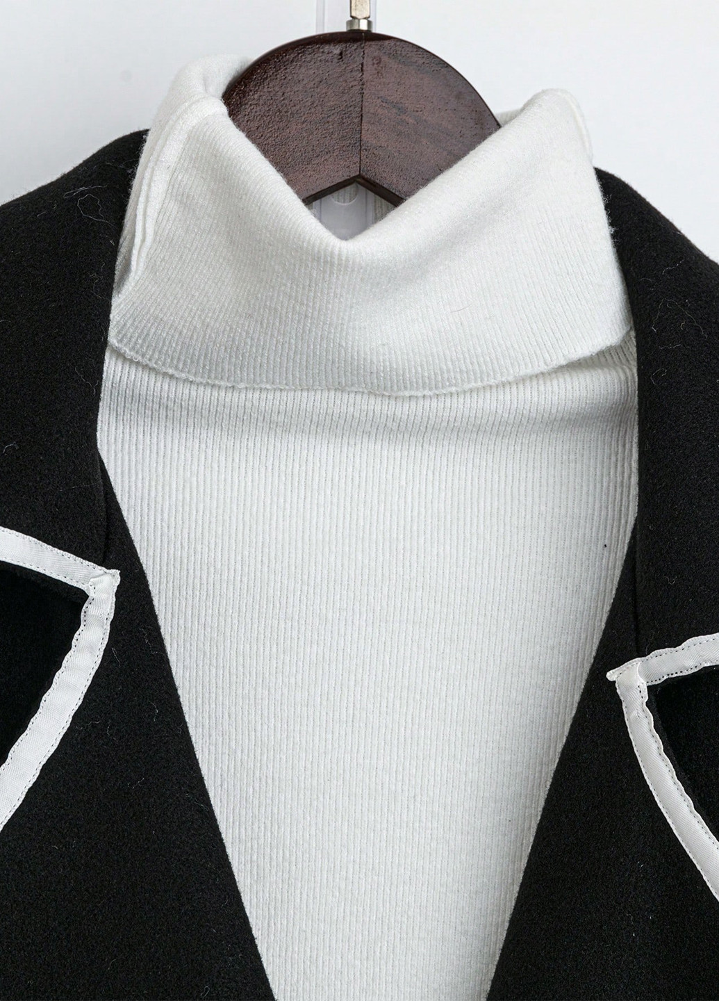 Черное демисезонное Пальто двубортное SHEIN