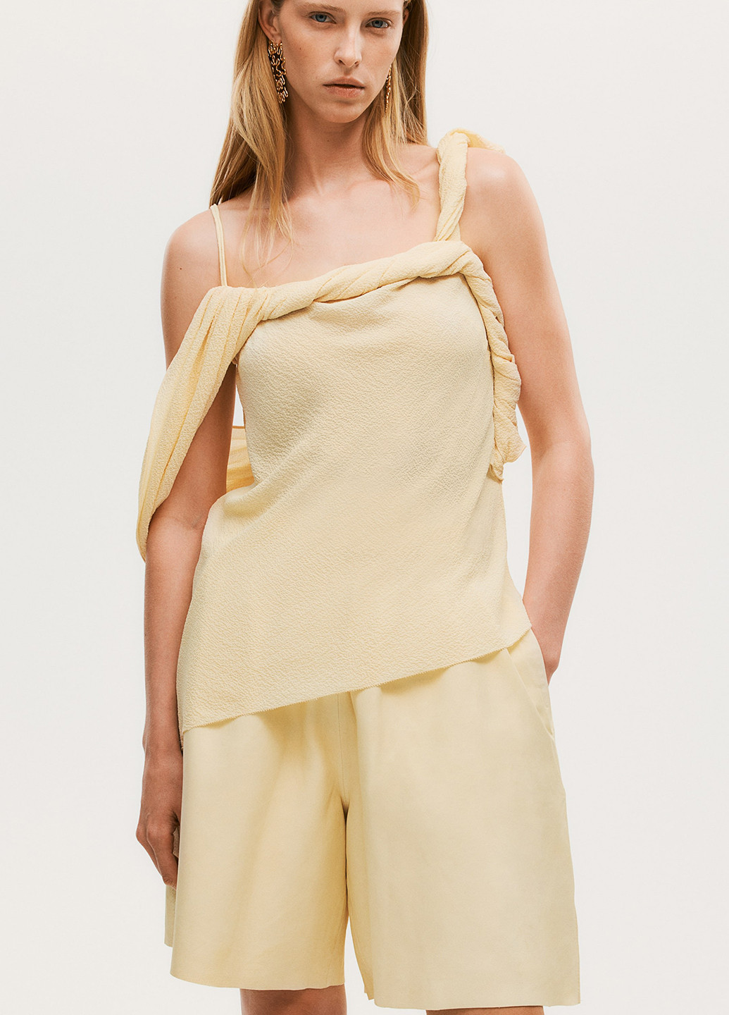 Кремова блуза H&M