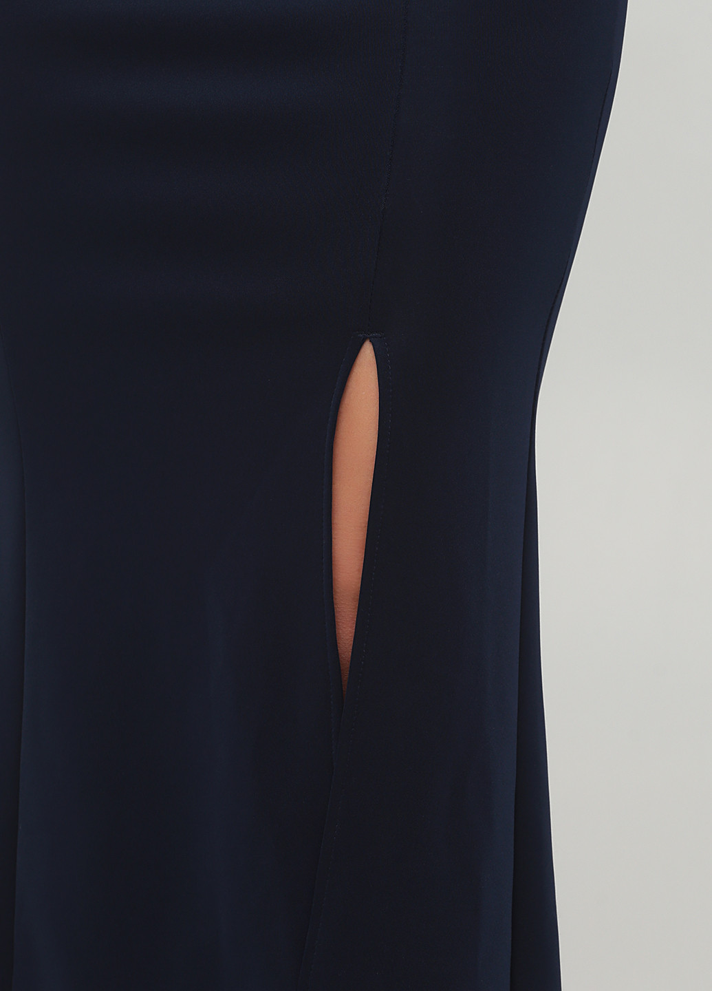 Темно-синее вечернее платье Lipsy однотонное
