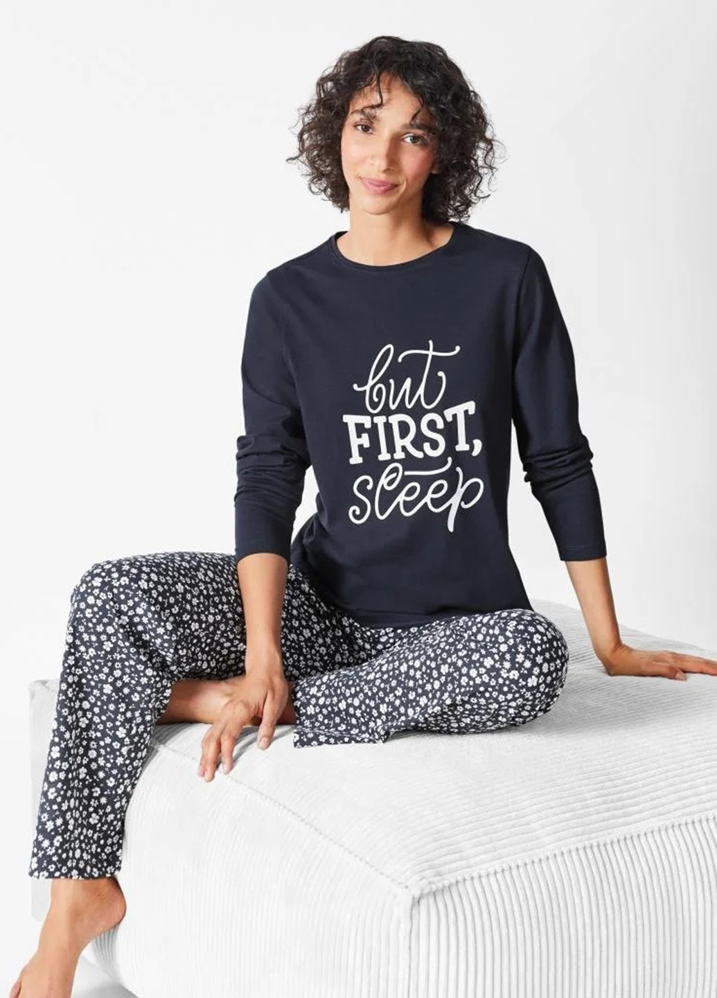 Комбинированная всесезон пижама (лонгслив, брюки) лонгслив + брюки Esmara