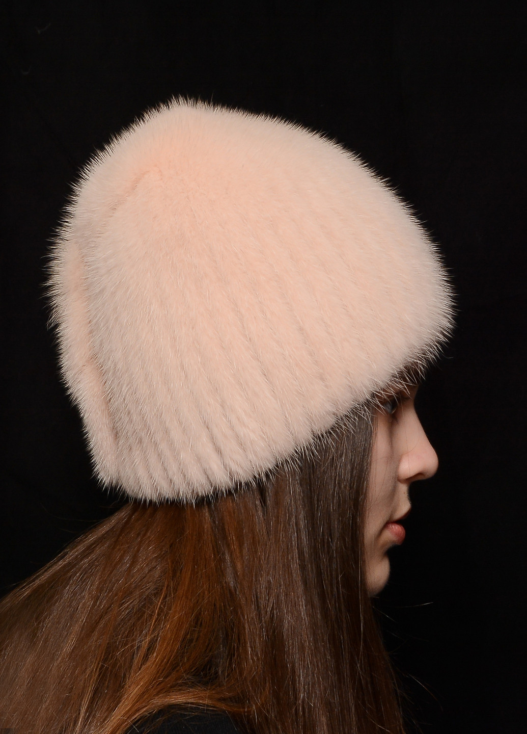 Зимова жіноча шапка з норки Меховой Стиль коса (198443671)