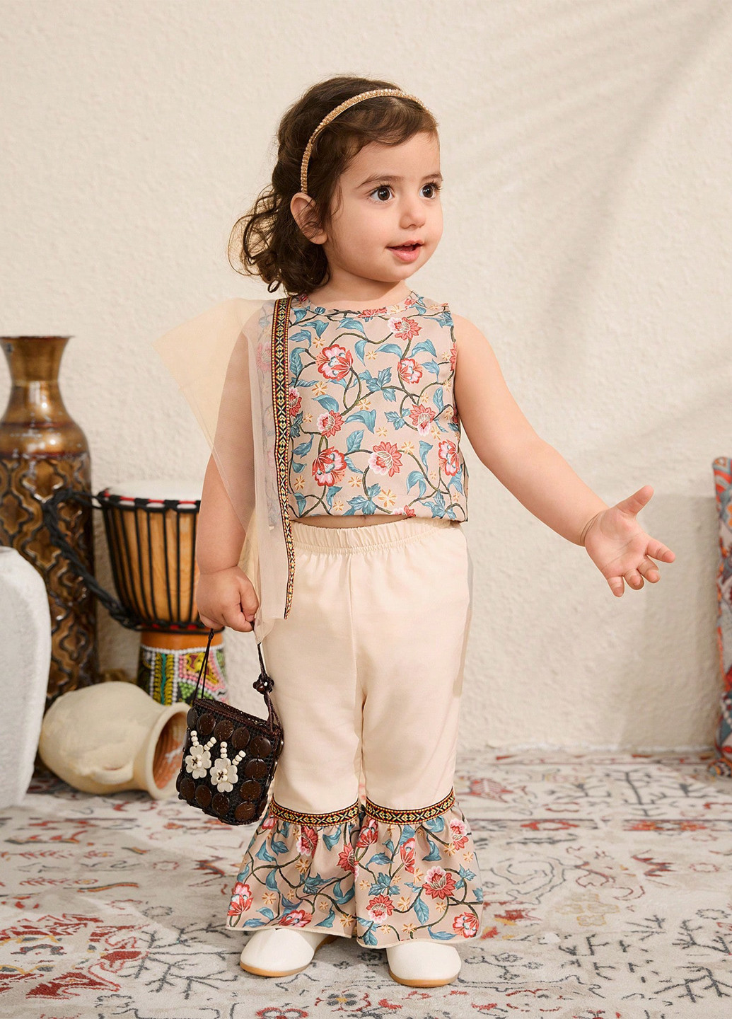 Комбінований літній костюм (топ, штани, накидка) SHEIN