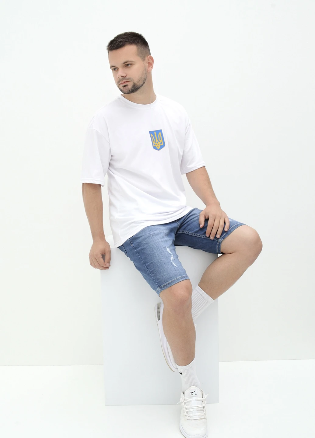 Біла футболка Hope