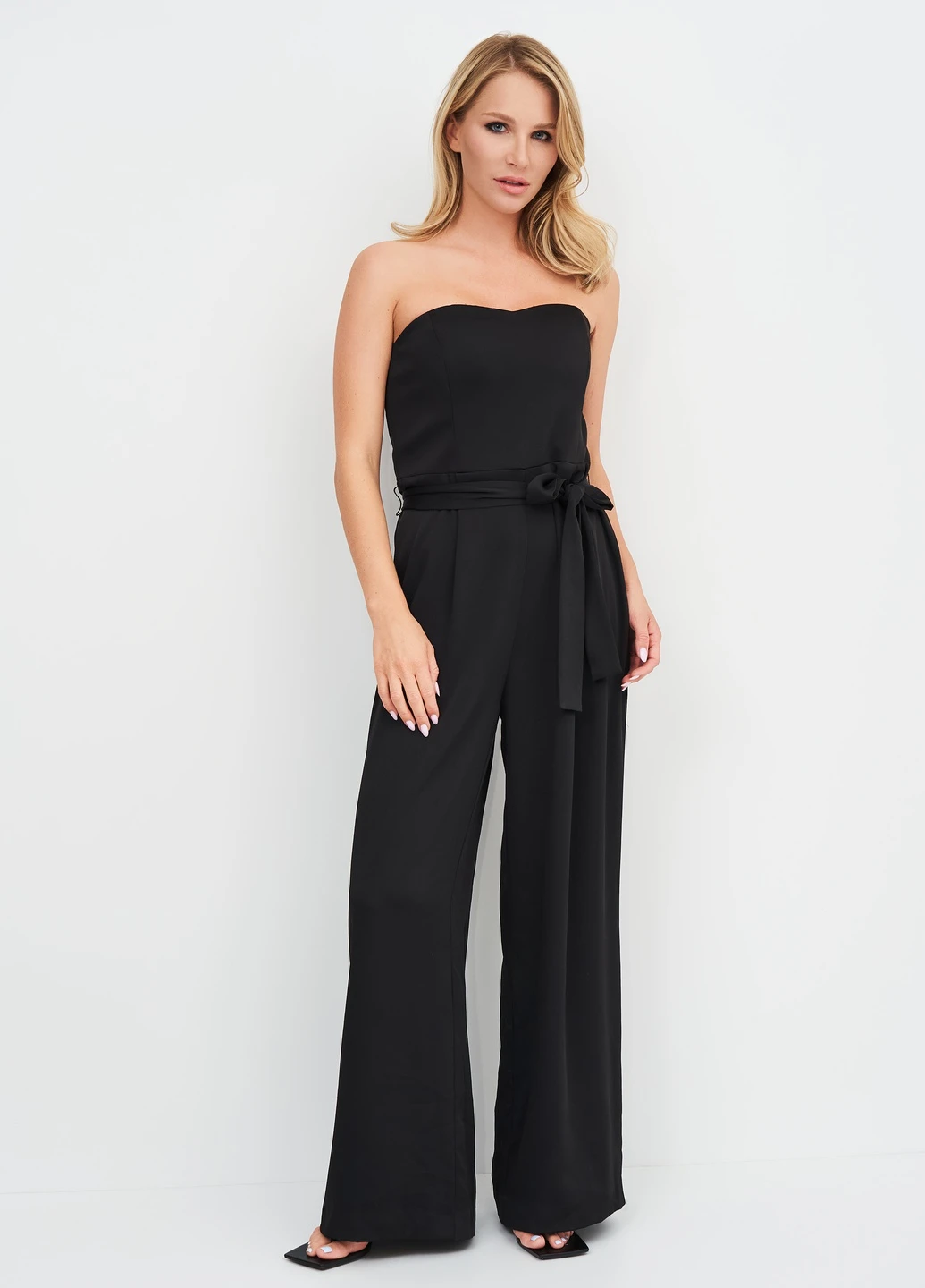 Комбинезон H&M однотонный чёрный вечерний