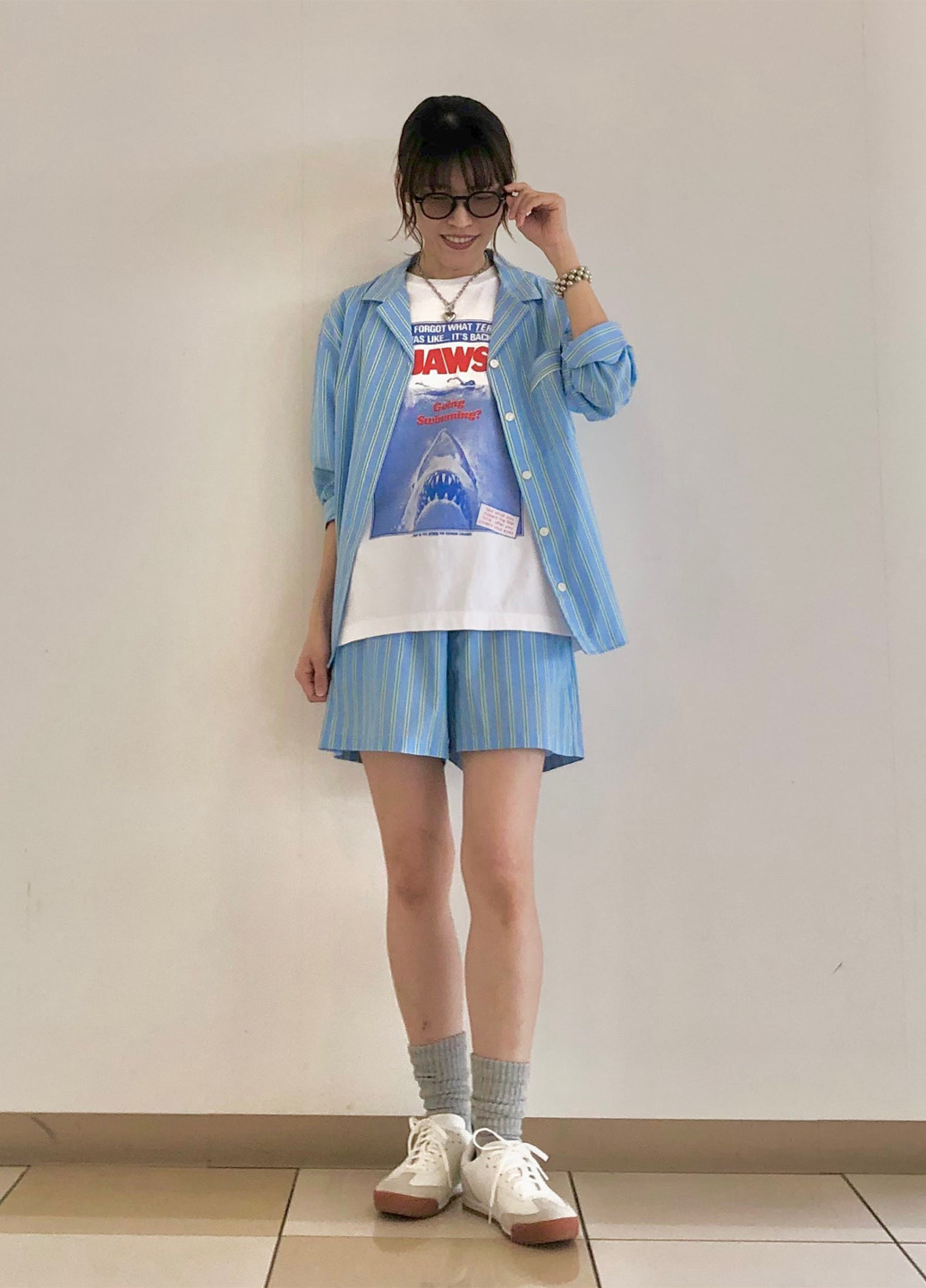 Голубая всесезон пижама (рубашка, шорты) рубашка + шорты Uniqlo