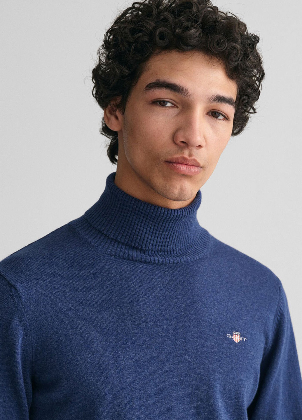 Синий зимний свитер Gant