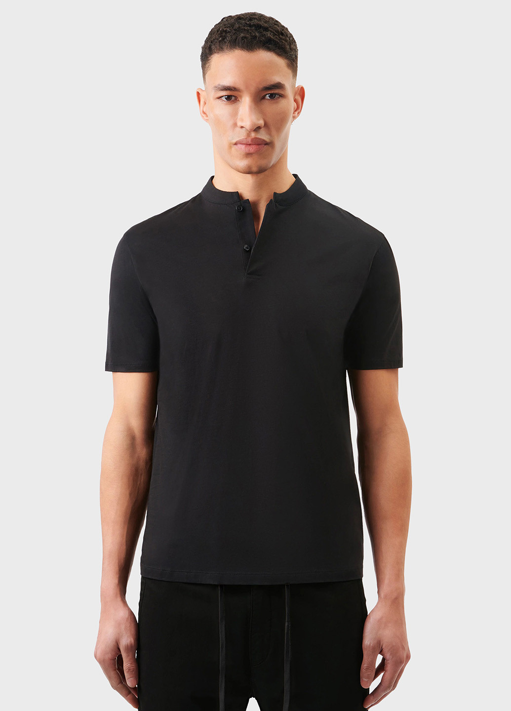 Чорна футболка Drykorn