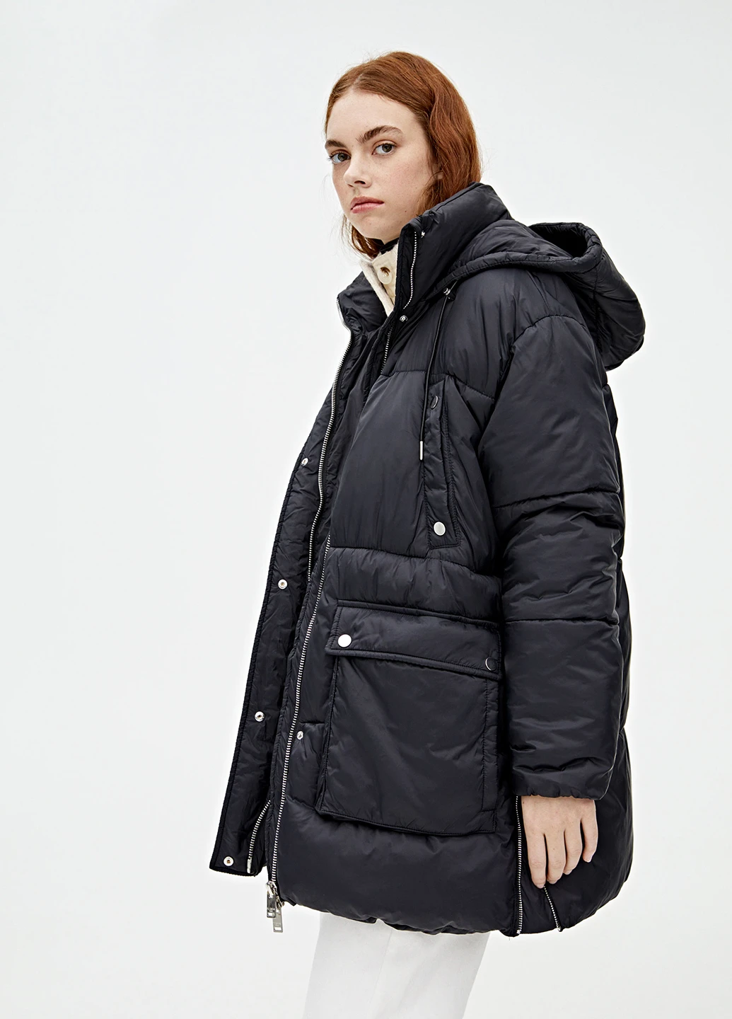 Чорна зимня куртка Pull&Bear