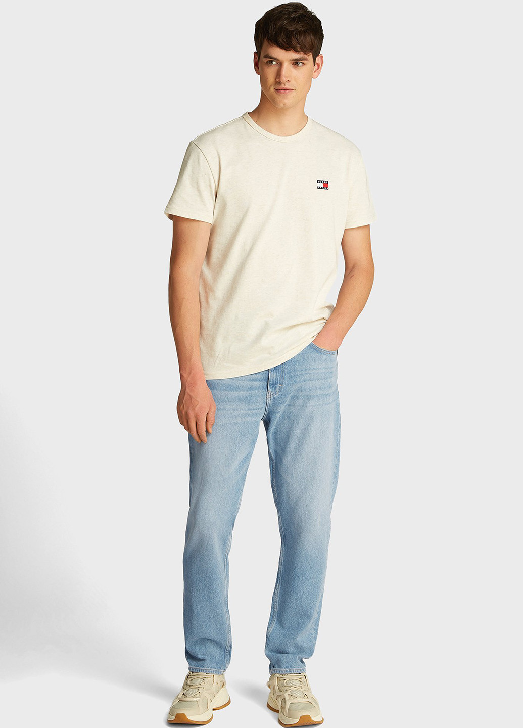 Голубые демисезонные зауженные джинсы Tommy Jeans