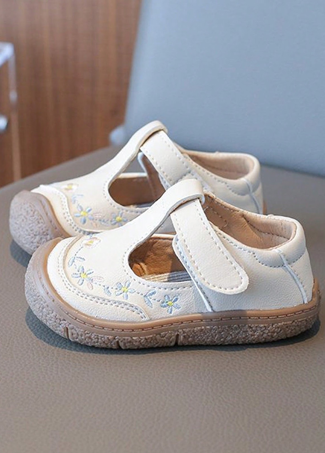 Молочные кэжуал сандалии SHEIN на липучке