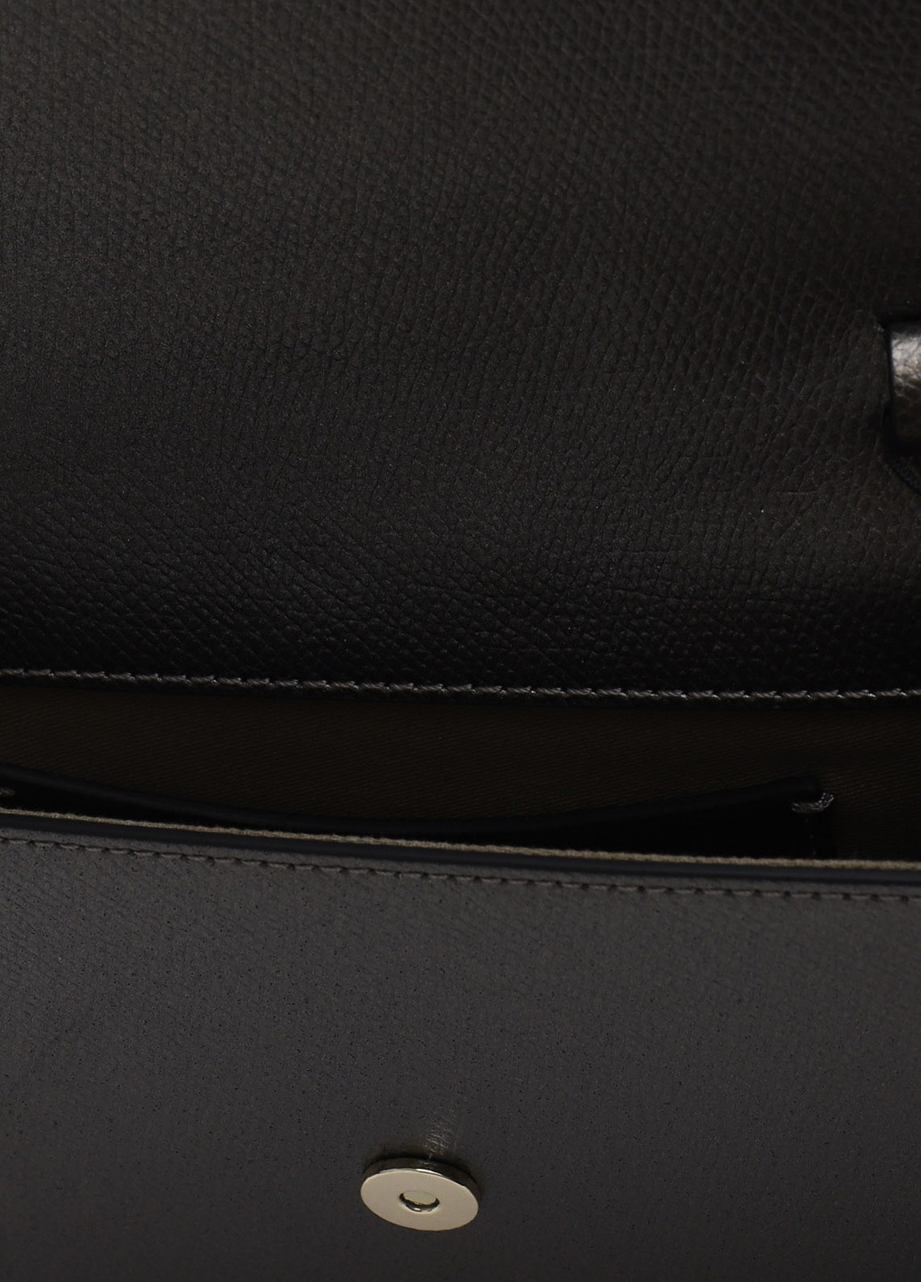 Чорна сумка крос-боді з екокожі Emporio Armani (241382606)