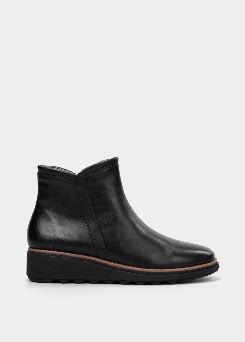 Зимние ботинки Clarks без декора