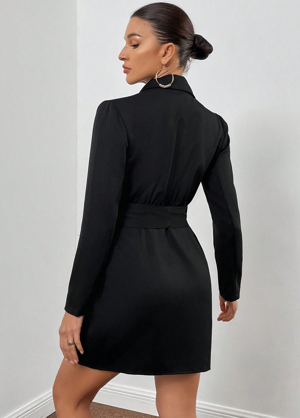 Чорна кежуал сукня на запах SHEIN однотонна