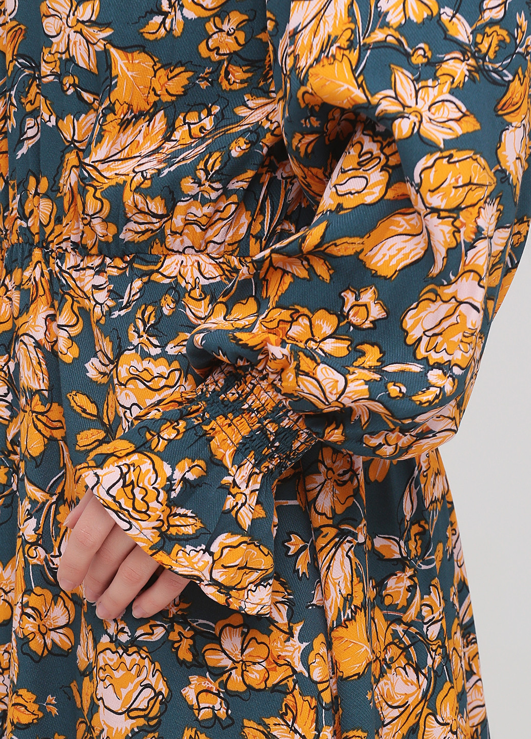 Комбинированное кэжуал платье клеш Minimum с цветочным принтом