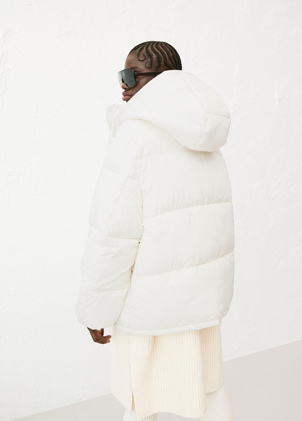Біла зимня куртка H&M