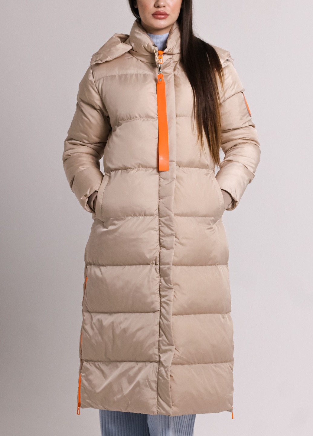 Бежеве зимнє Пальто жіноче з капюшоном бежеве White
