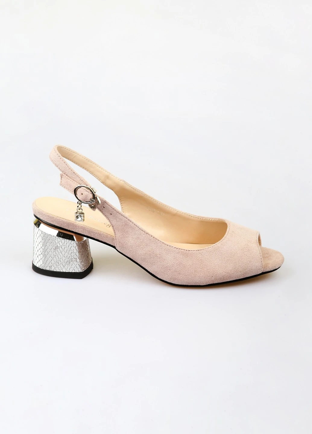 Пудровые босоножки Loris Bottega