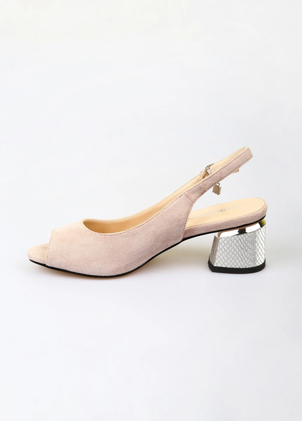 Пудровые босоножки Loris Bottega