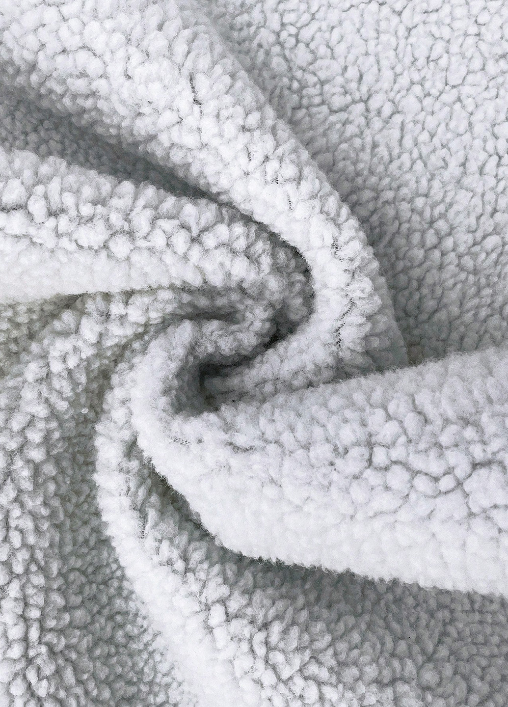 Черная зимняя куртка SHEIN