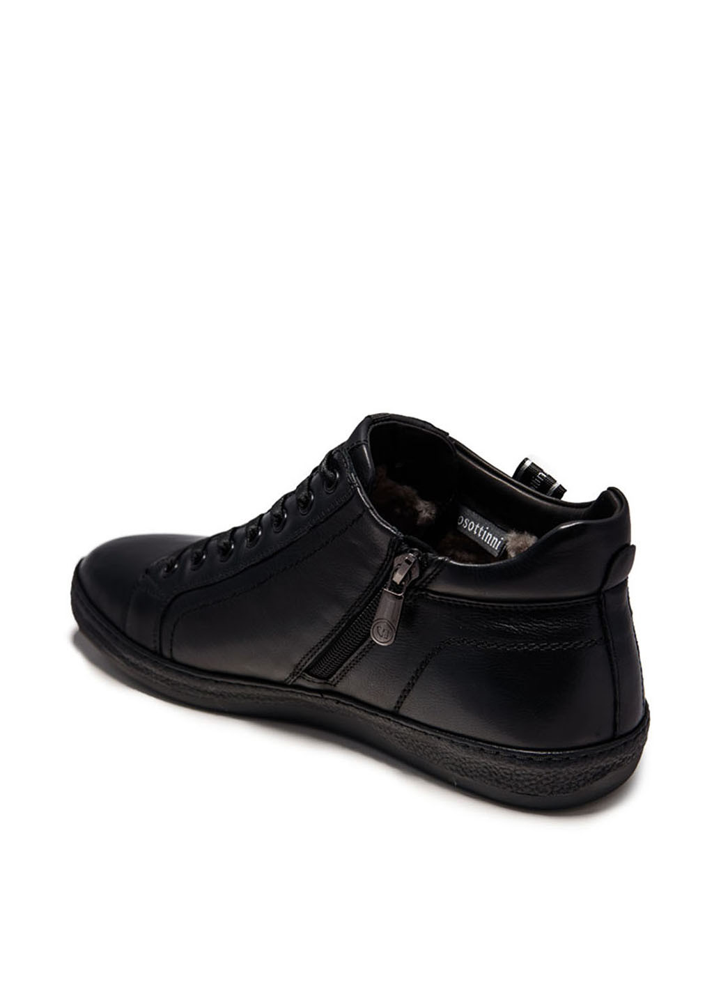 Черные зимние ботинки Cosottinni