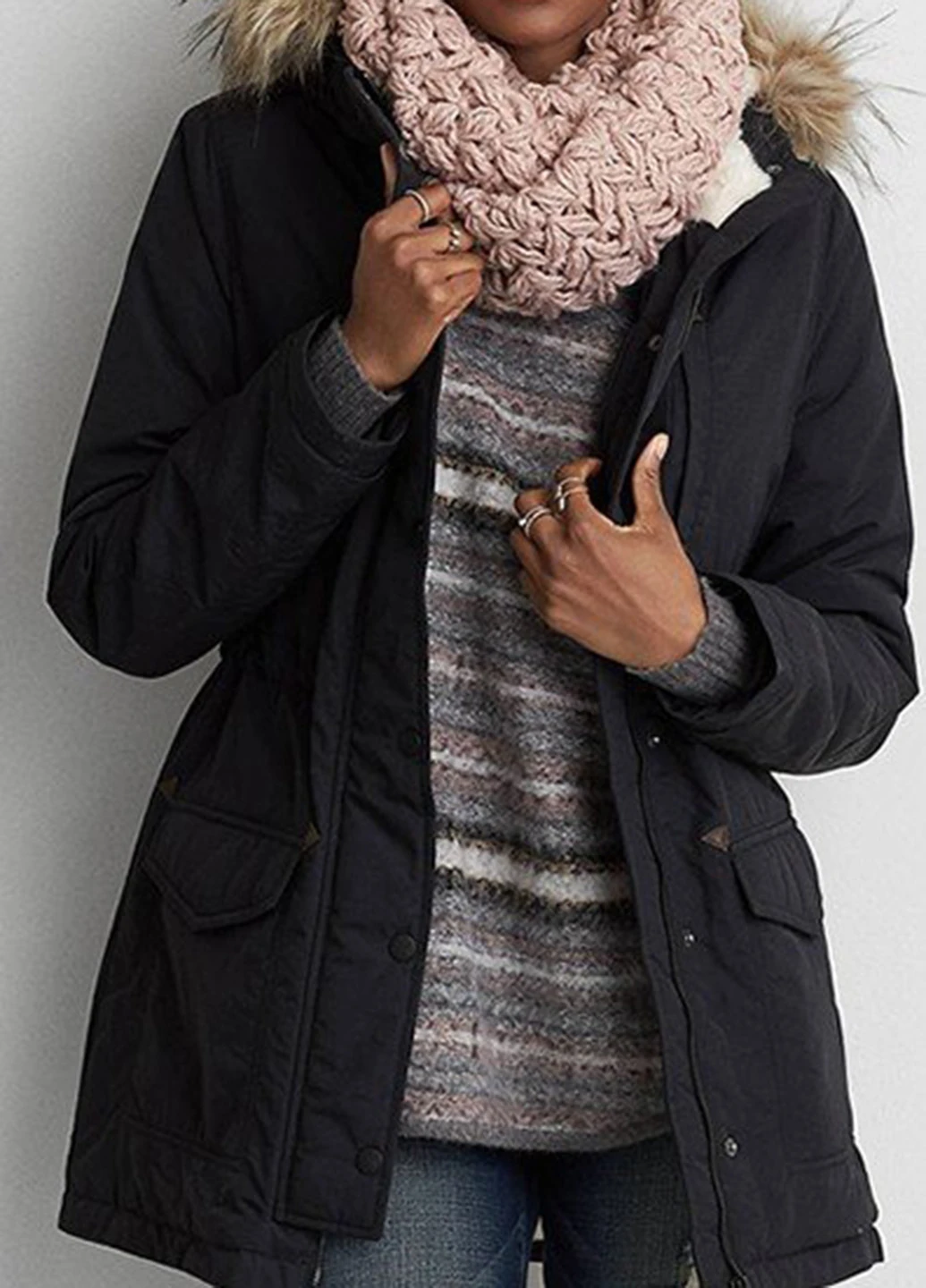 Чорна зимня куртка American Eagle