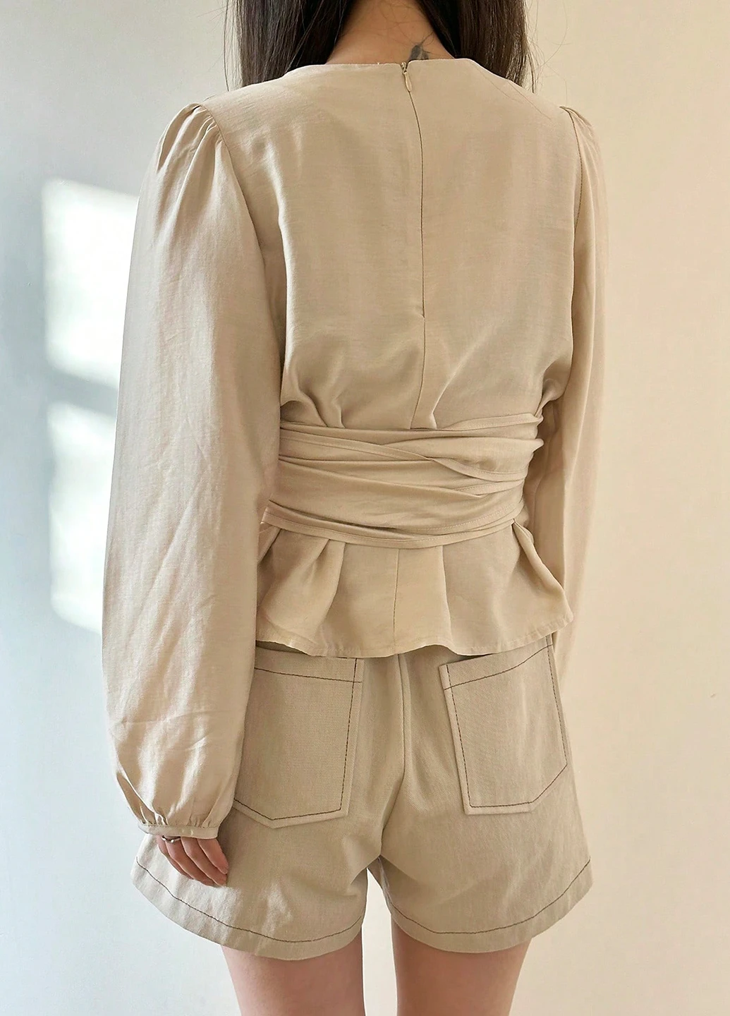 Кремова блуза SHEIN