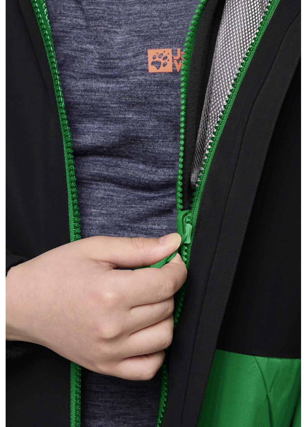 Черная демисезонная куртка куртка-трансформер Jack Wolfskin 1610081_E0206