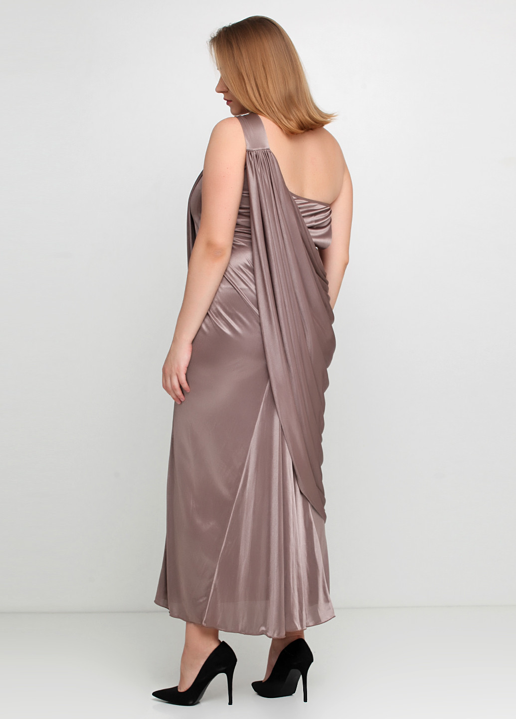 Сіро-бежева вечірня сукня з відкритими плечима Apart однотонна