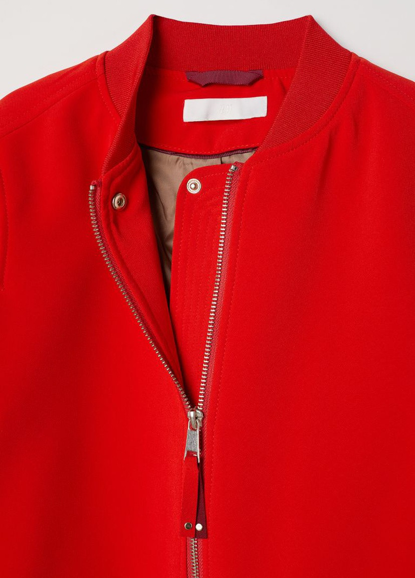 Светло-красная зимняя куртка H&M