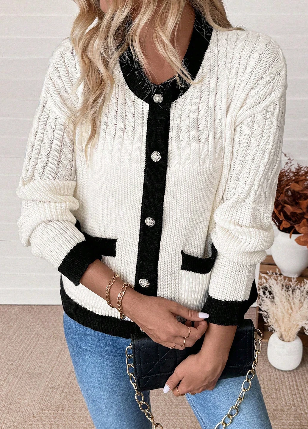 Молочный демисезонный кардиган SHEIN
