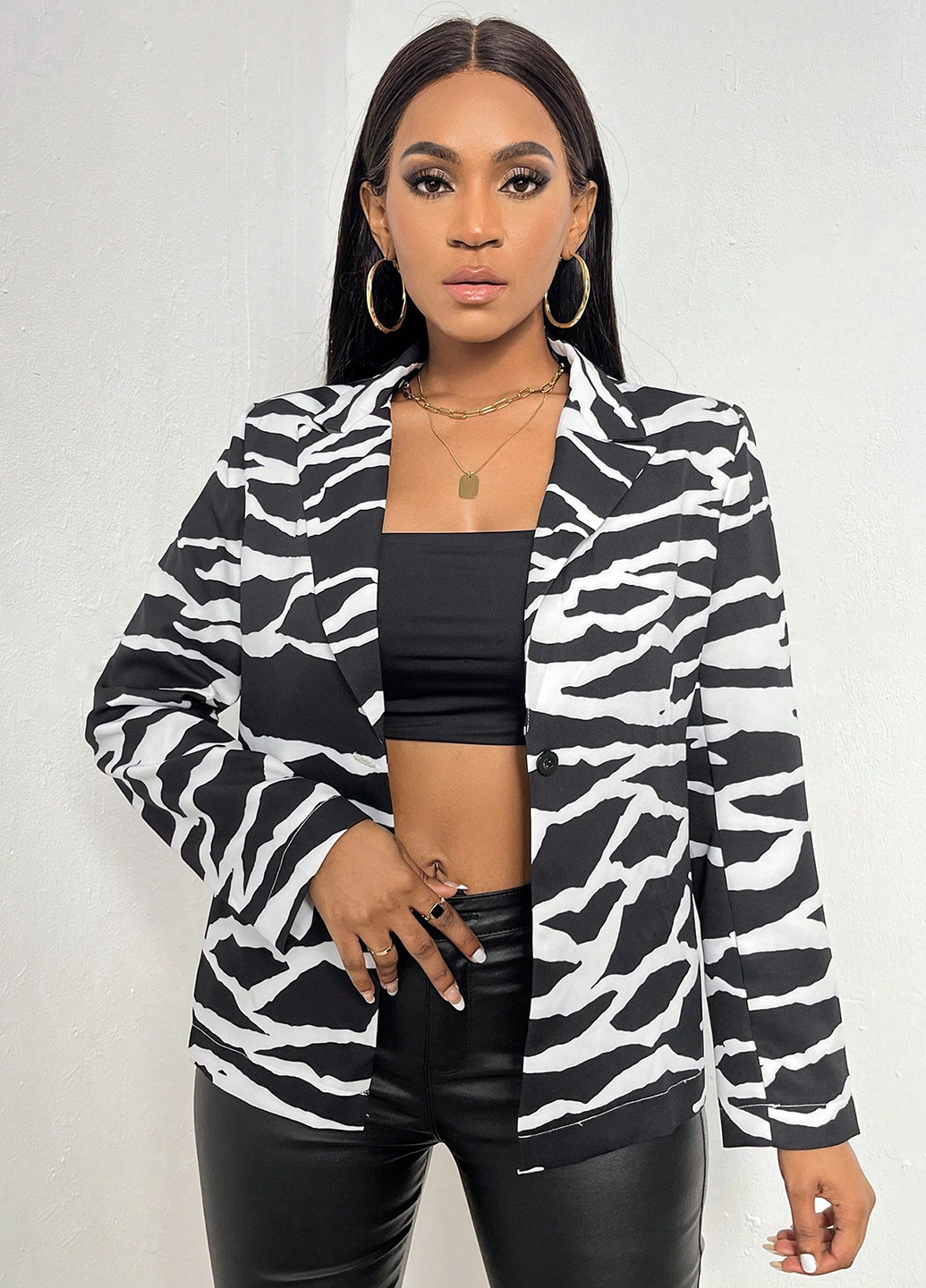 Черно-белый женский жакет SHEIN зебра - демисезонный