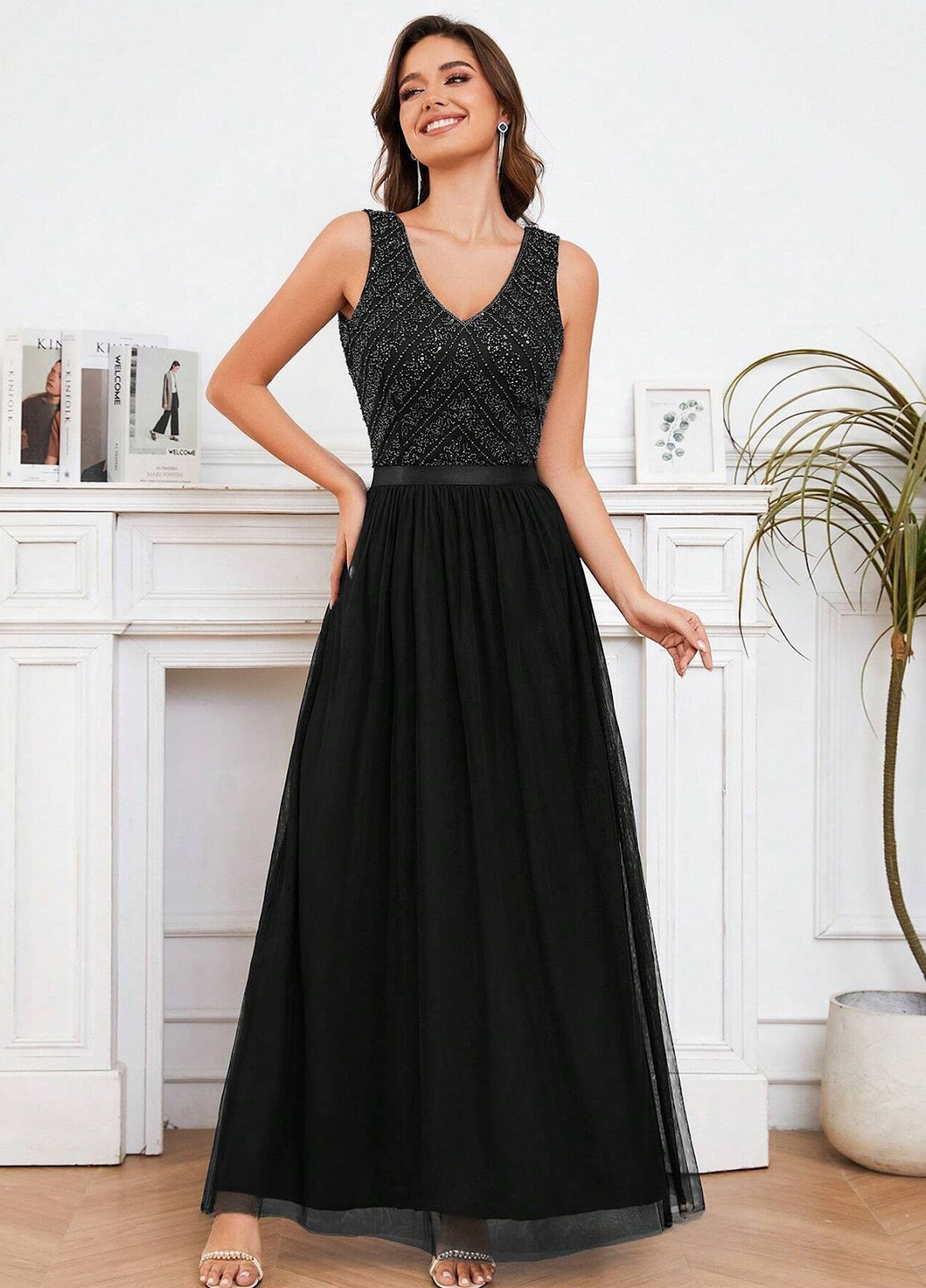 Черное вечернее платье с пышной юбкой SHEIN однотонное