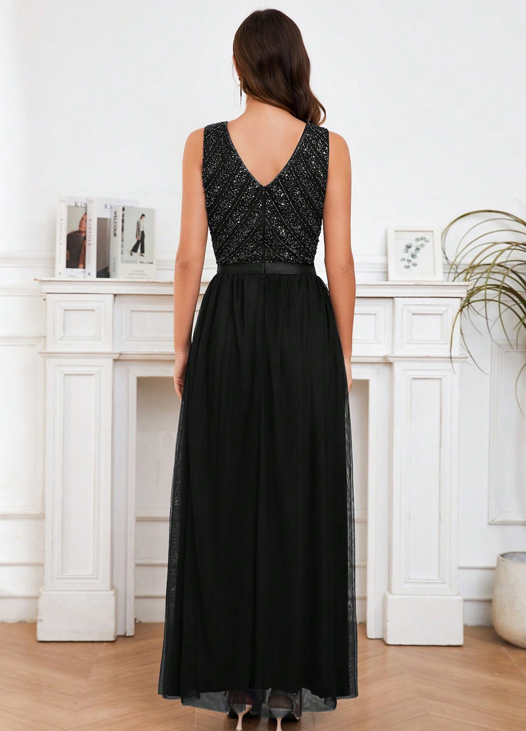 Черное вечернее платье с пышной юбкой SHEIN однотонное