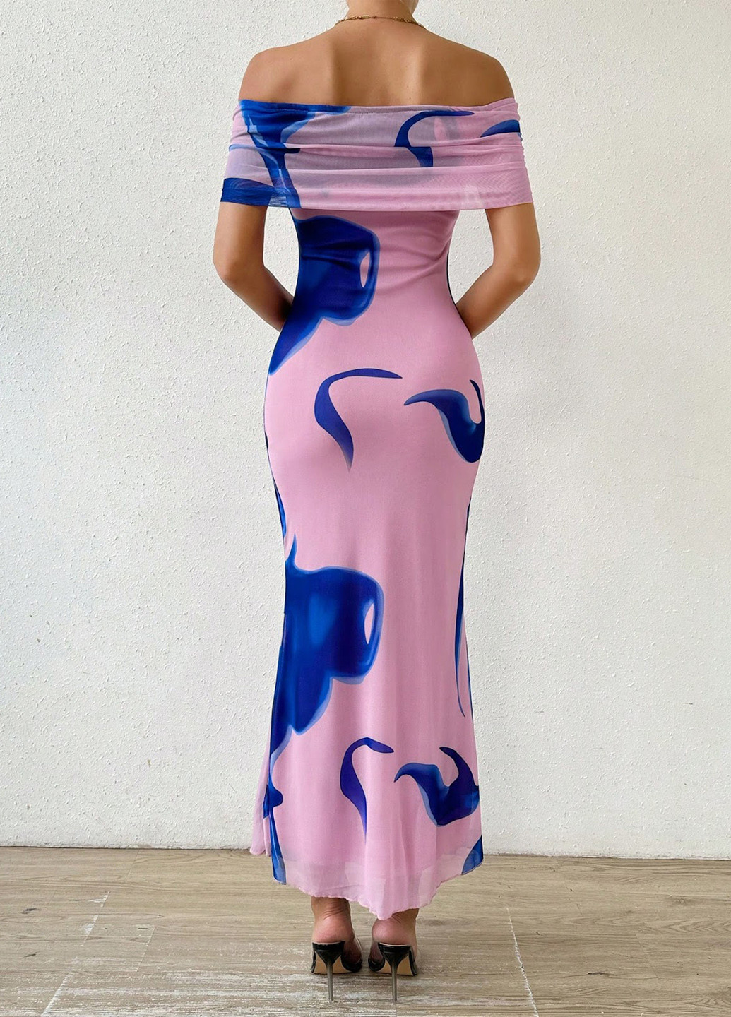 Рожево-лілова кежуал сукня з відкритими плечима SHEIN з малюнком