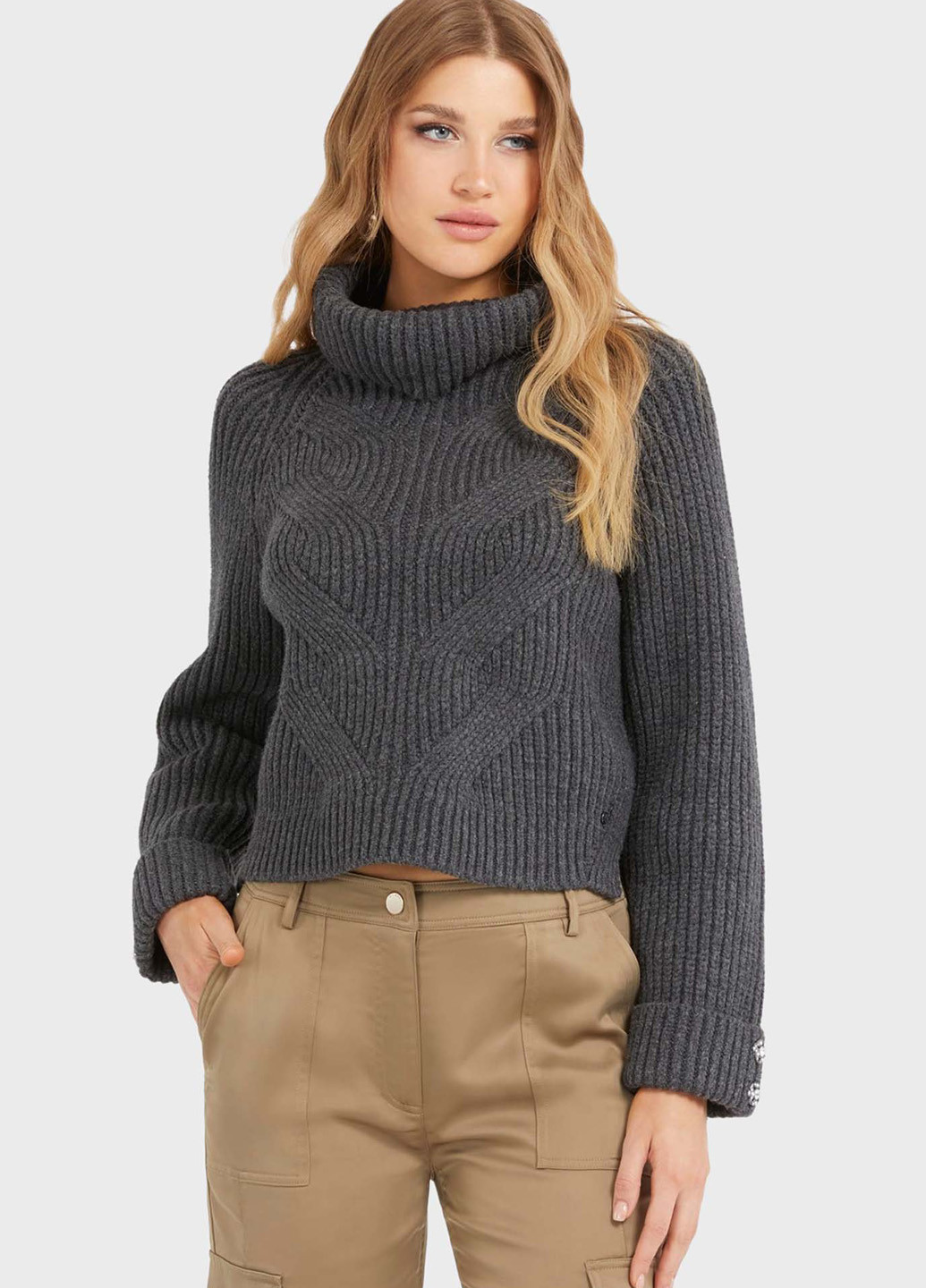 Сірий зимовий светр Guess