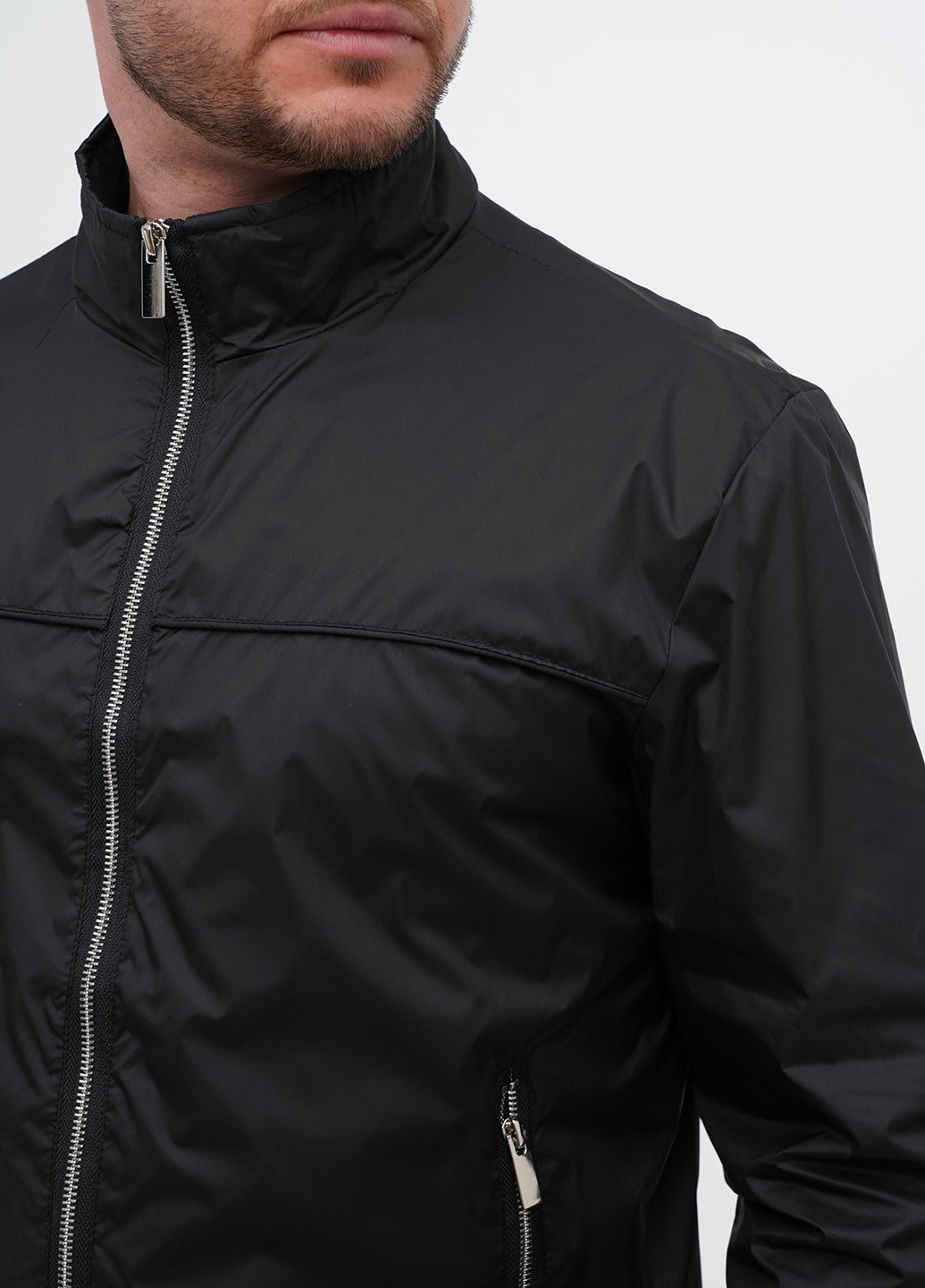 Чорна демісезонна вітровка Trend Collection