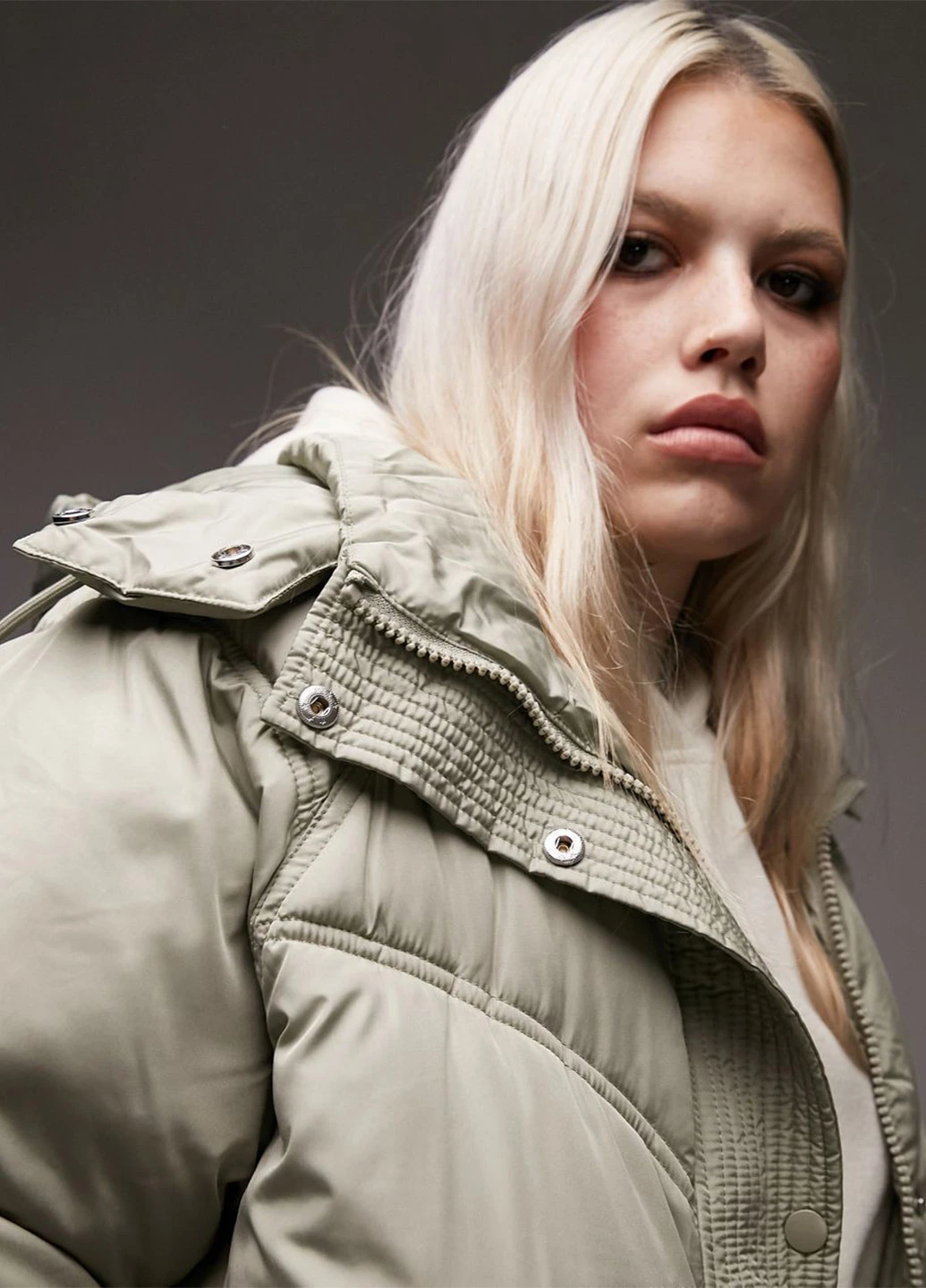 Сіро-зелена зимня куртка Asos