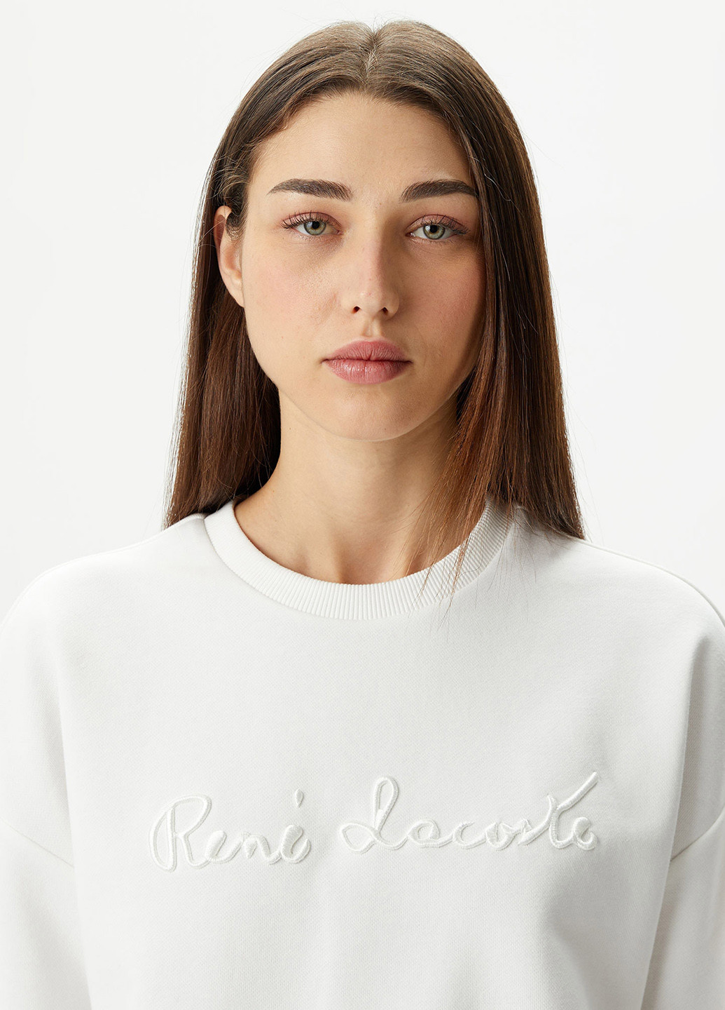 Белый свитшот Lacoste однотонный вышивка, нашивки (329629193)