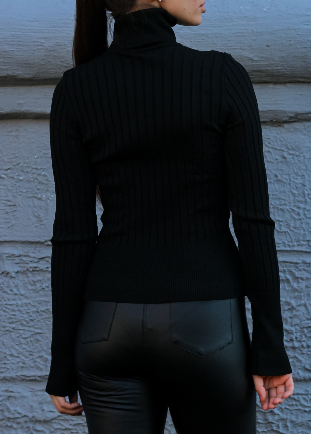 Гольф жіночий чорний Avrile (255065657)