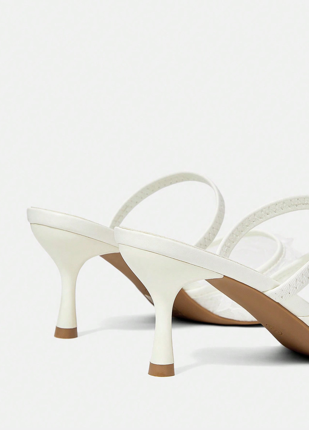 Белые туфли SHEIN с аппликацией, с вышивкой на высоком каблуке