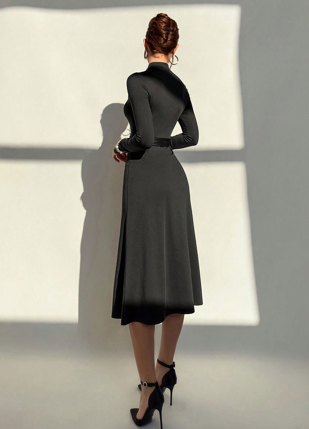 Черное праздничный, вечернее, деловое платье клеш, платье-водолазка, а-силуэт SHEIN однотонное