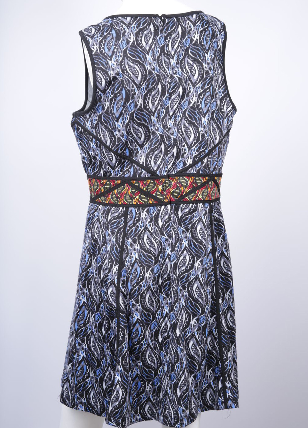 Комбинированное кэжуал платье Mark с абстрактным узором