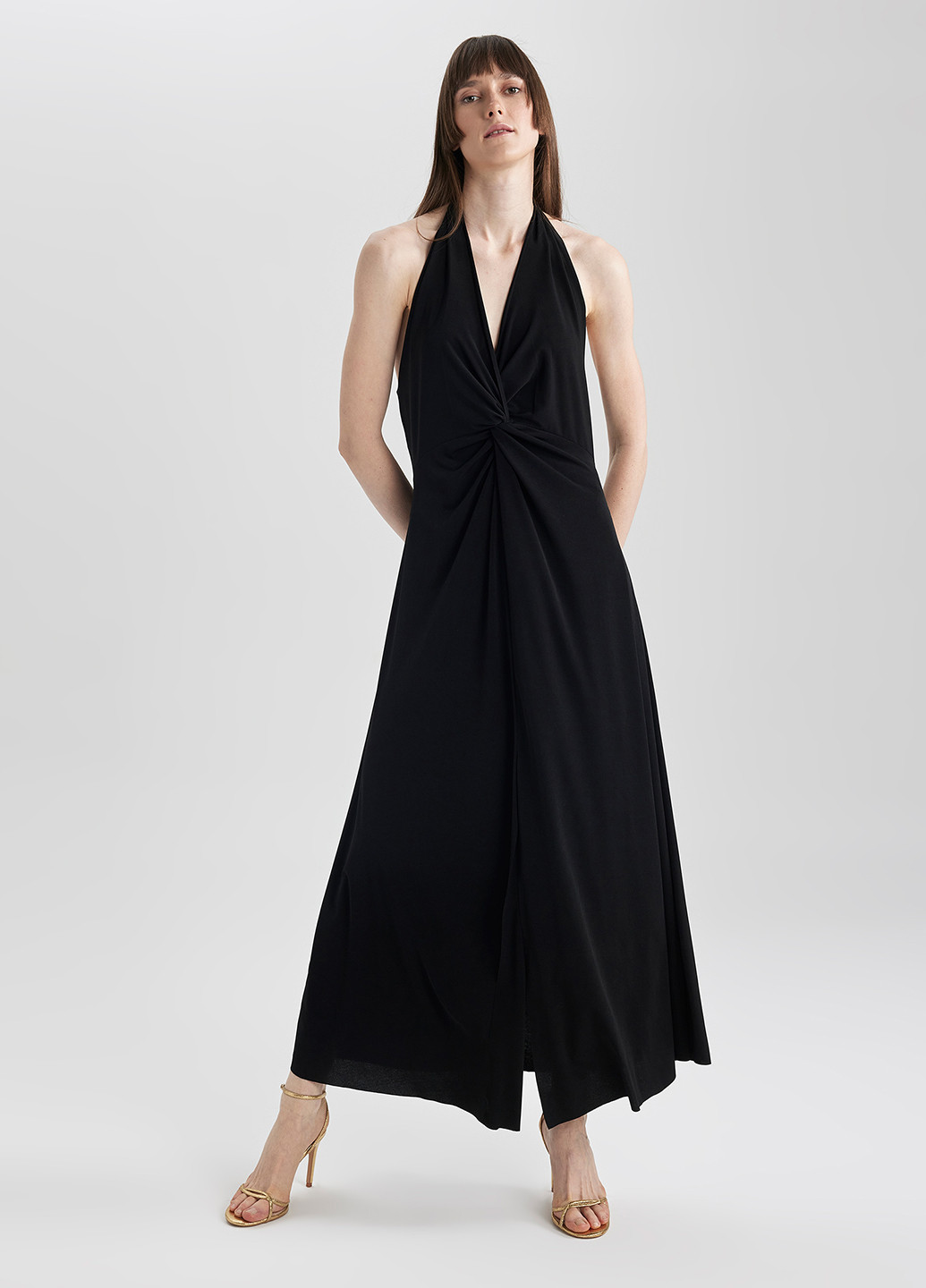 Чорна кежуал сукня на запах, з відкритою спиною DeFacto однотонна