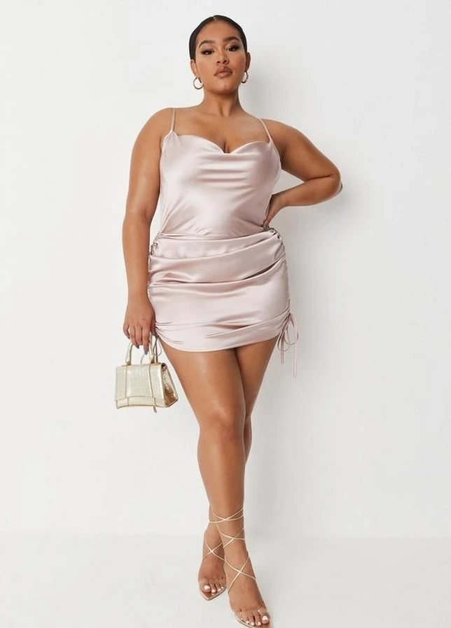 Бежевое кэжуал платье Missguided однотонное