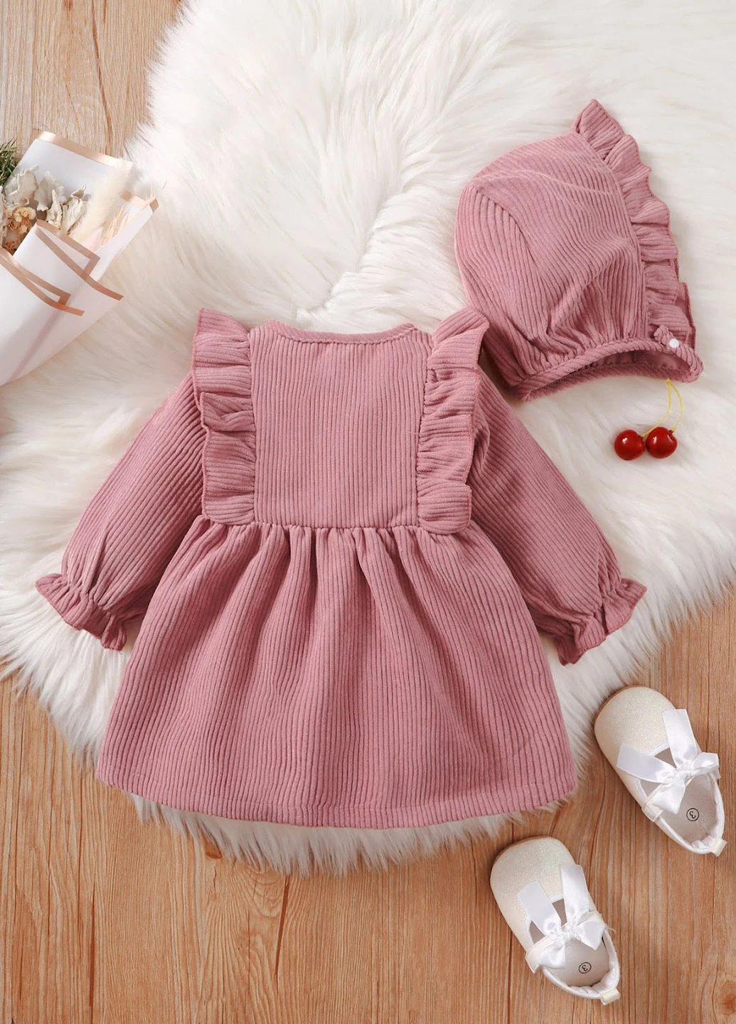 Розовый демисезонный комплект (платье, шапка) SHEIN