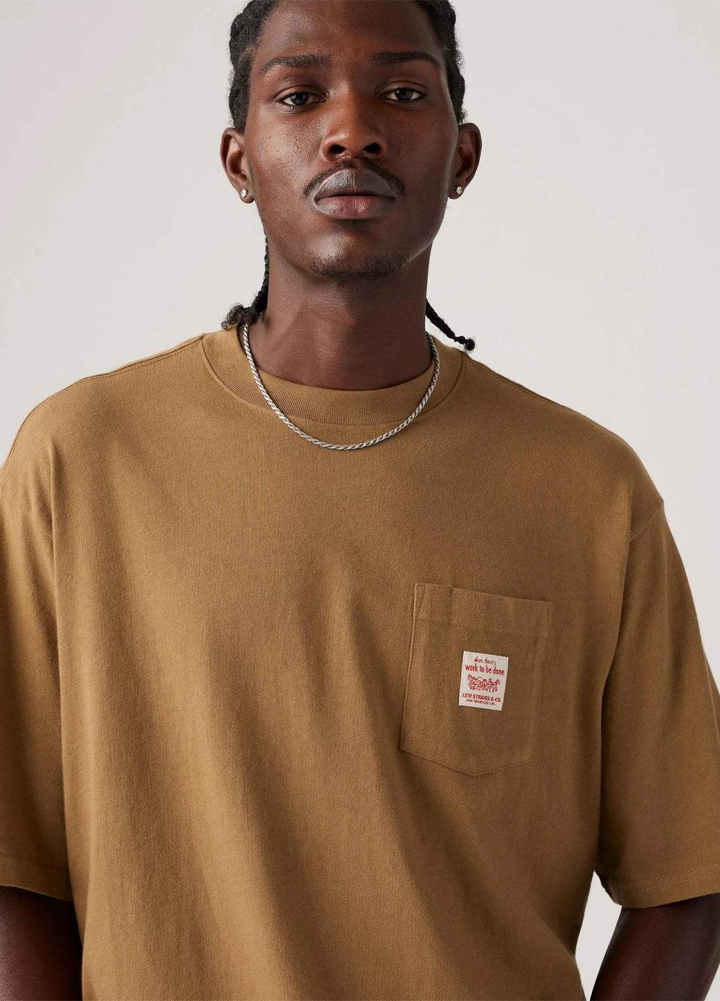 Светло-коричневая футболка Levi's