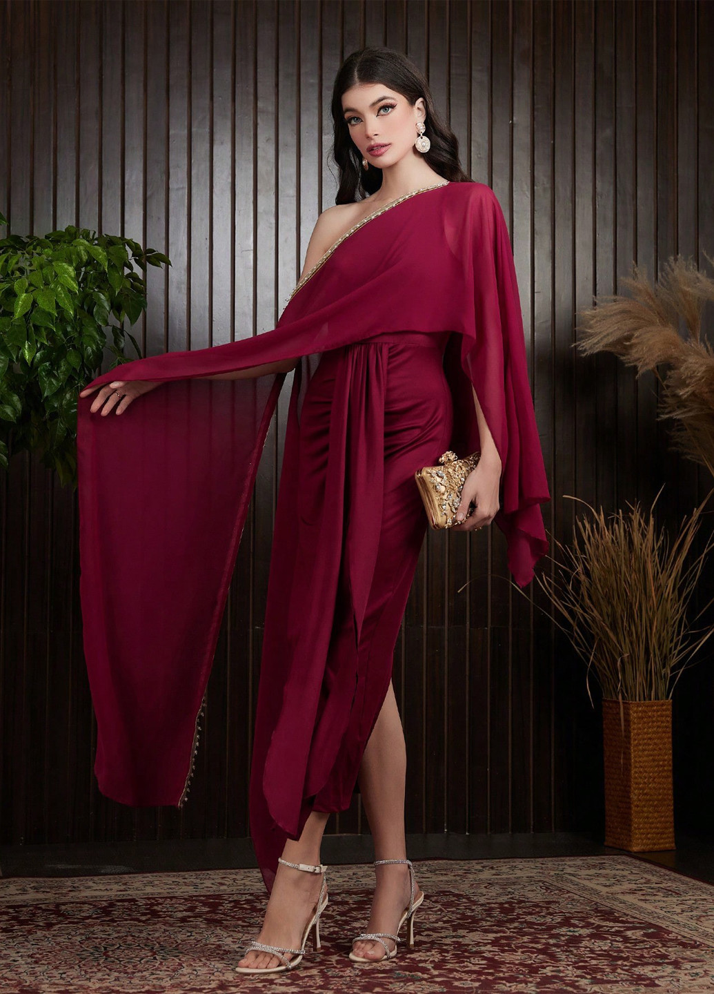 Бордовое вечернее платье на одно плечо SHEIN однотонное